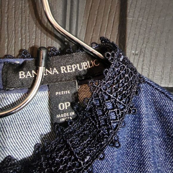 Banana Republic Puff Sleeve Pintuck & Lace Shift Dress in Rinse Preppy Work - Picture 7 of 13